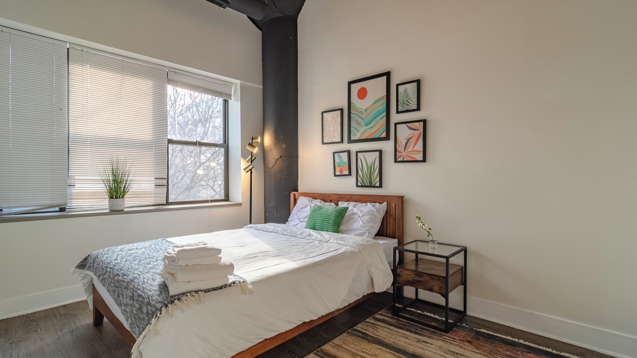 Photo of Bedroom in Near South Side