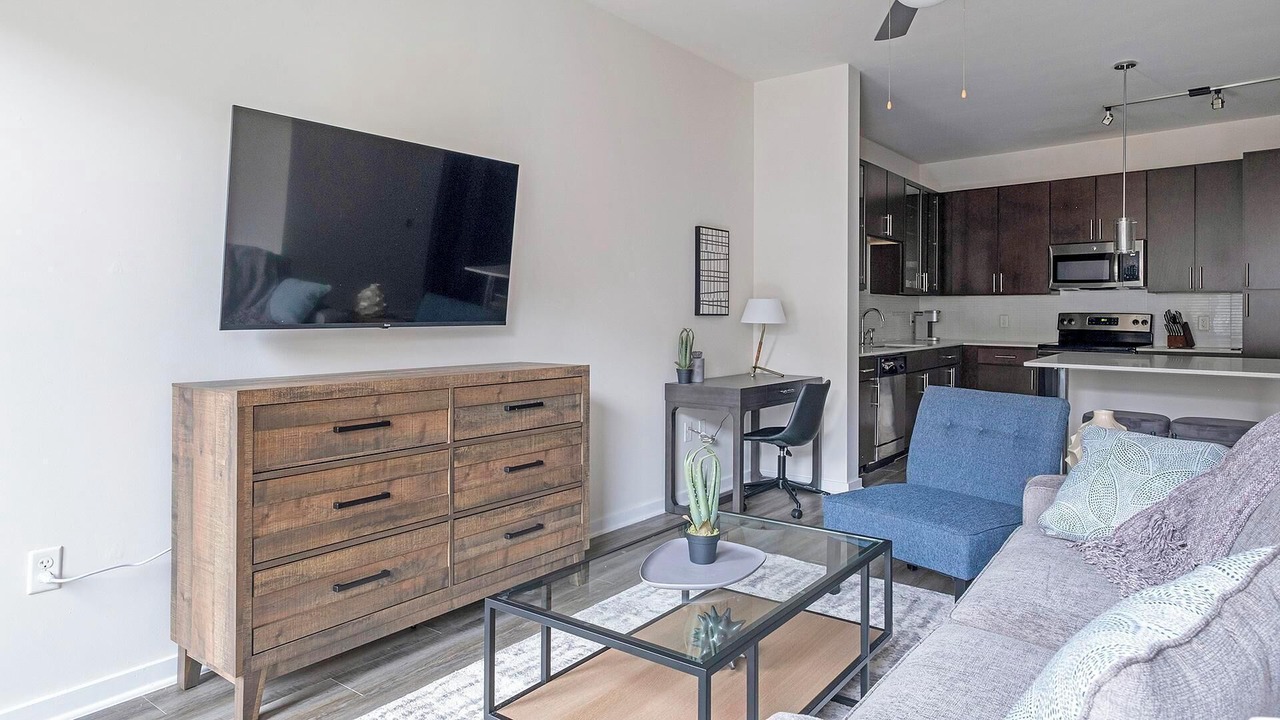 Photo of Livingroom in Woodland Heights