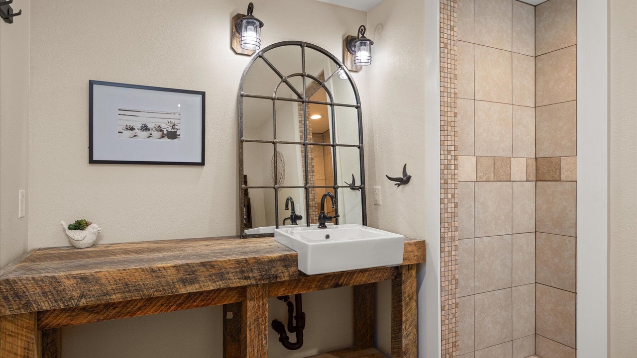 Photo of Bathroom in Glen Rose