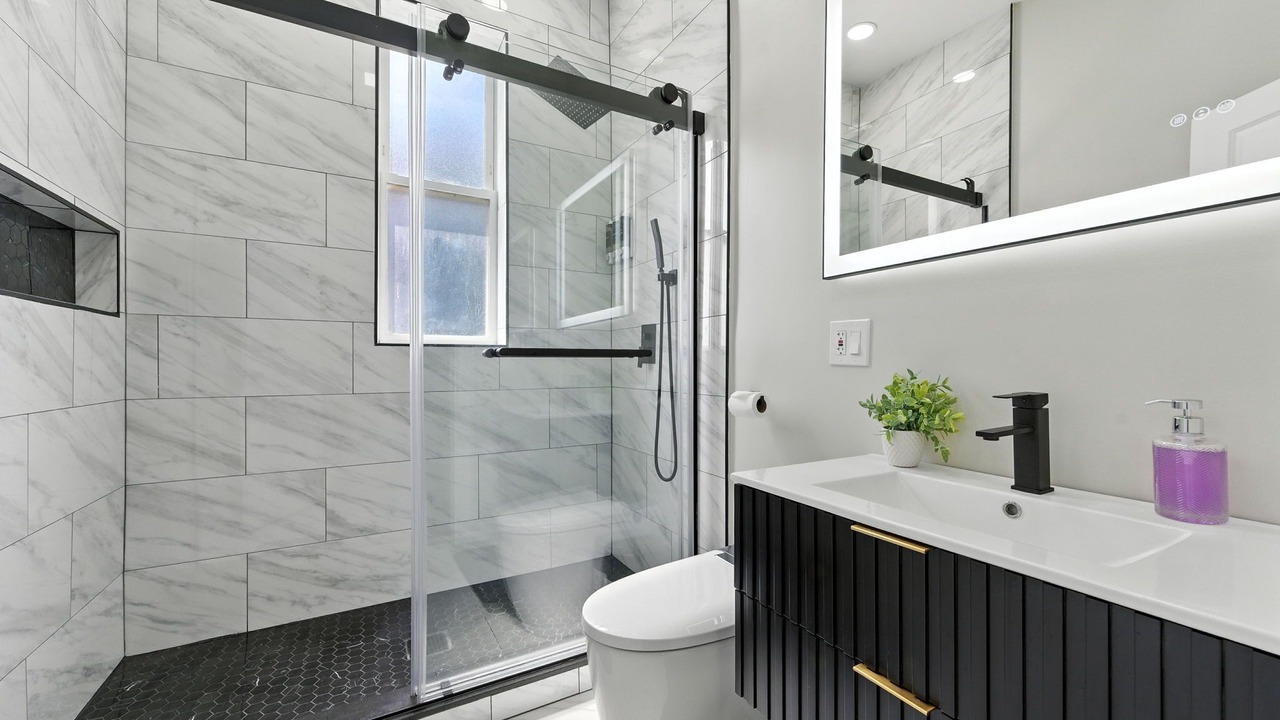 Photo of Bathroom in Fuller Park