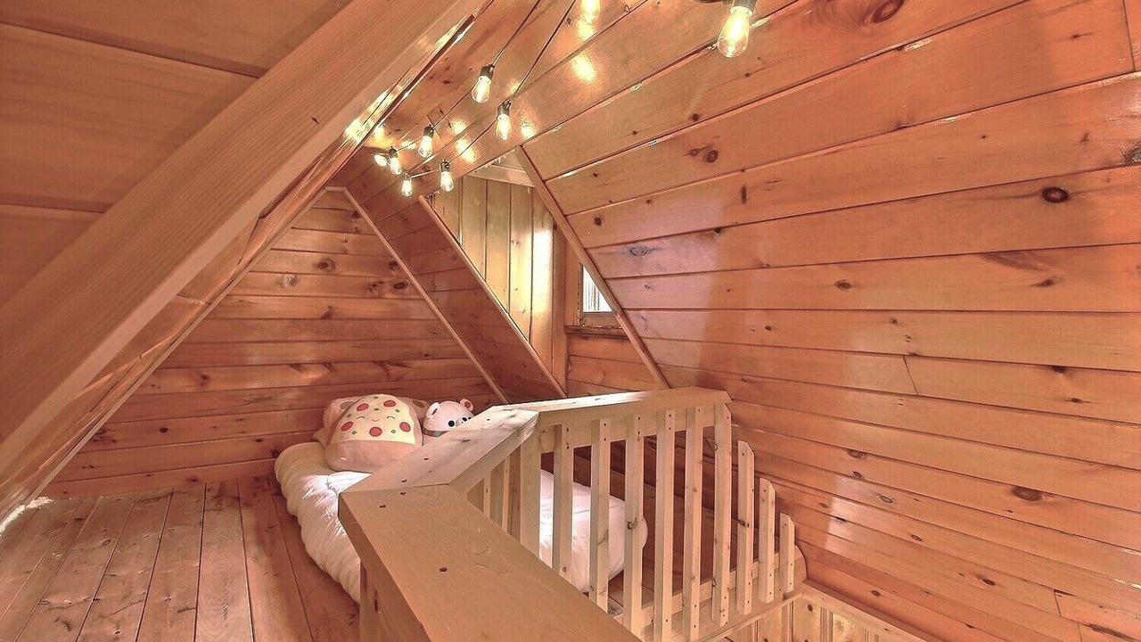 Photo of Bedroom in Sainte-Therese-de-la-Gatineau