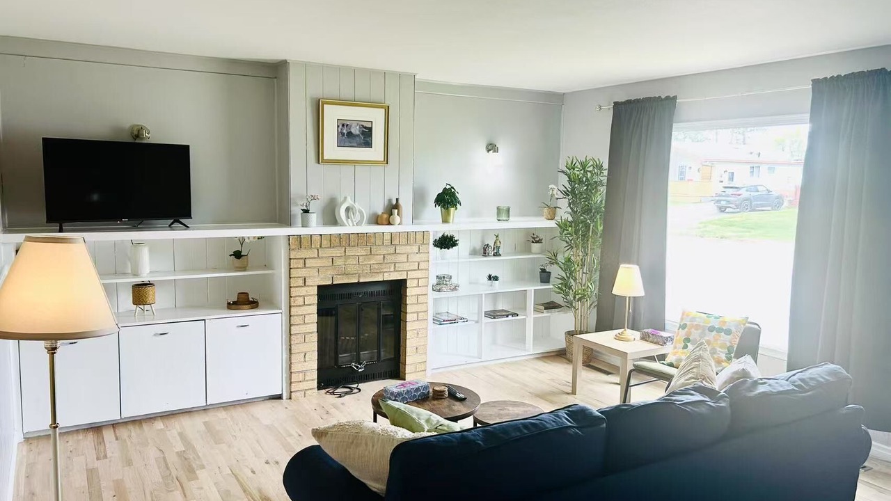 Photo of Livingroom in Thompson