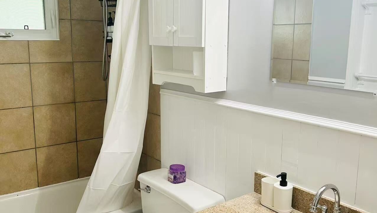 Photo of Bathroom in Thompson