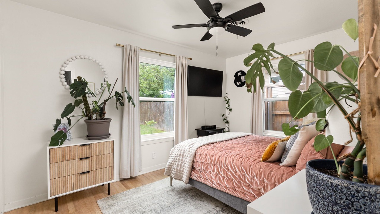Photo of Bedroom in Rosedale