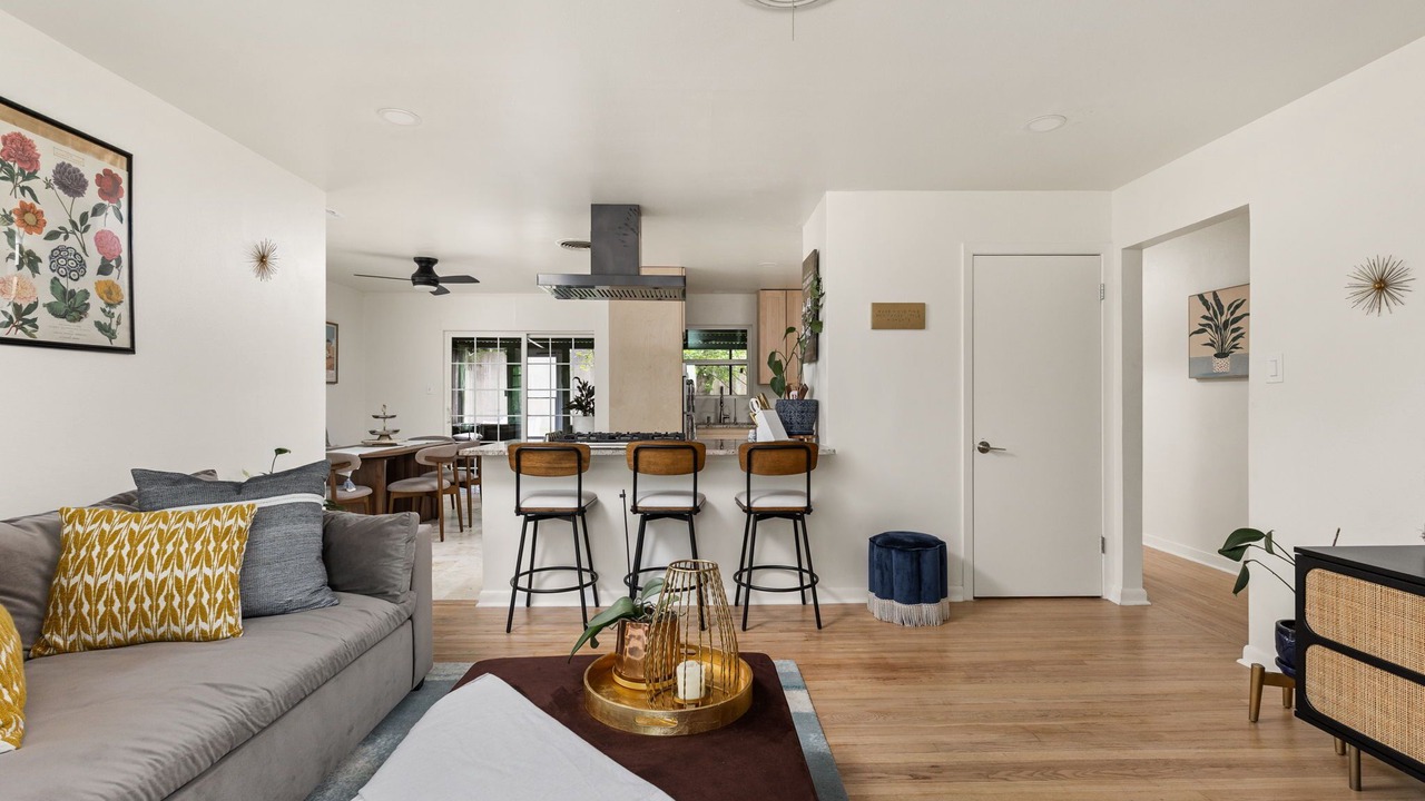 Photo of Livingroom in Rosedale