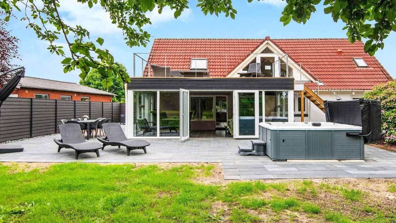 Photo of Outdoor in Henne