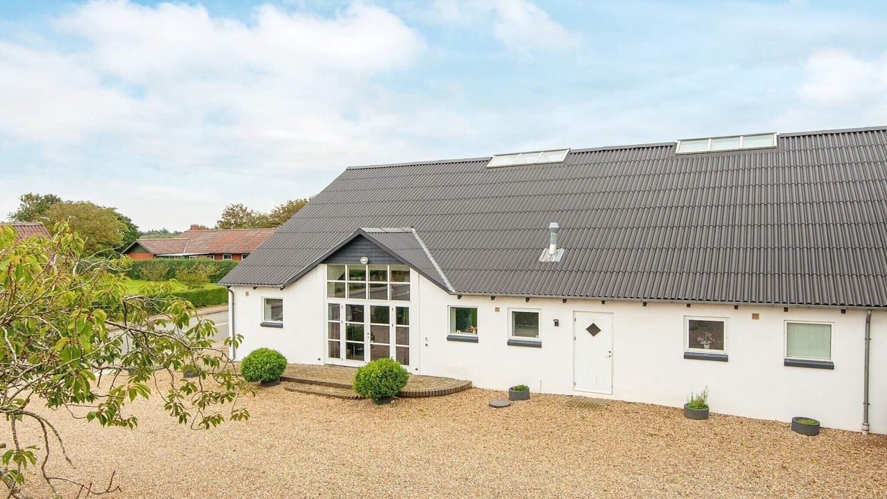 Photo of Outdoor in Henne
