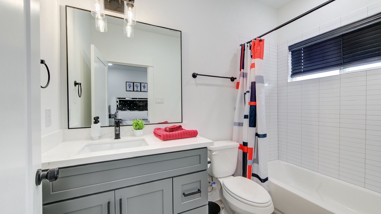 Photo of Bathroom in South Central Houston