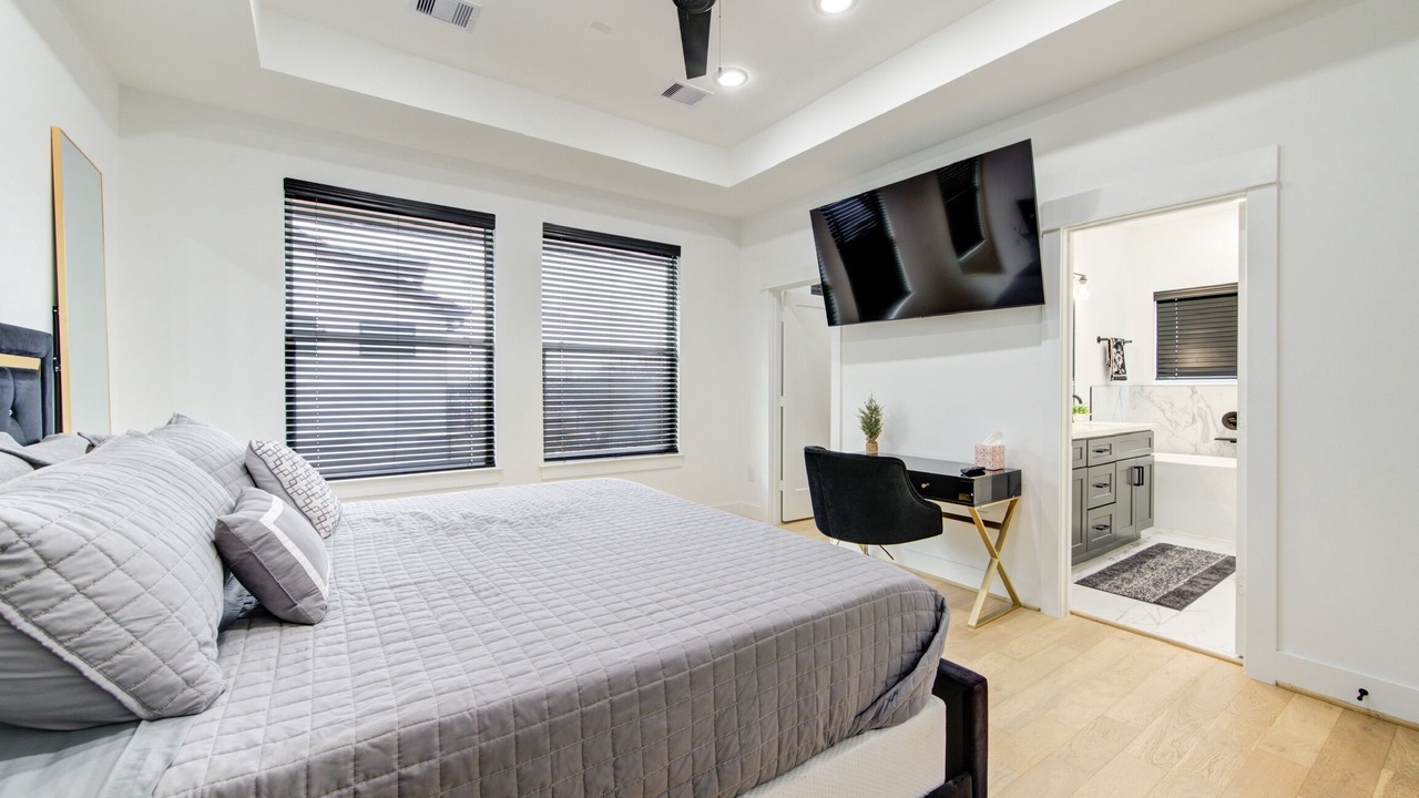 Photo of Bedroom in South Central Houston