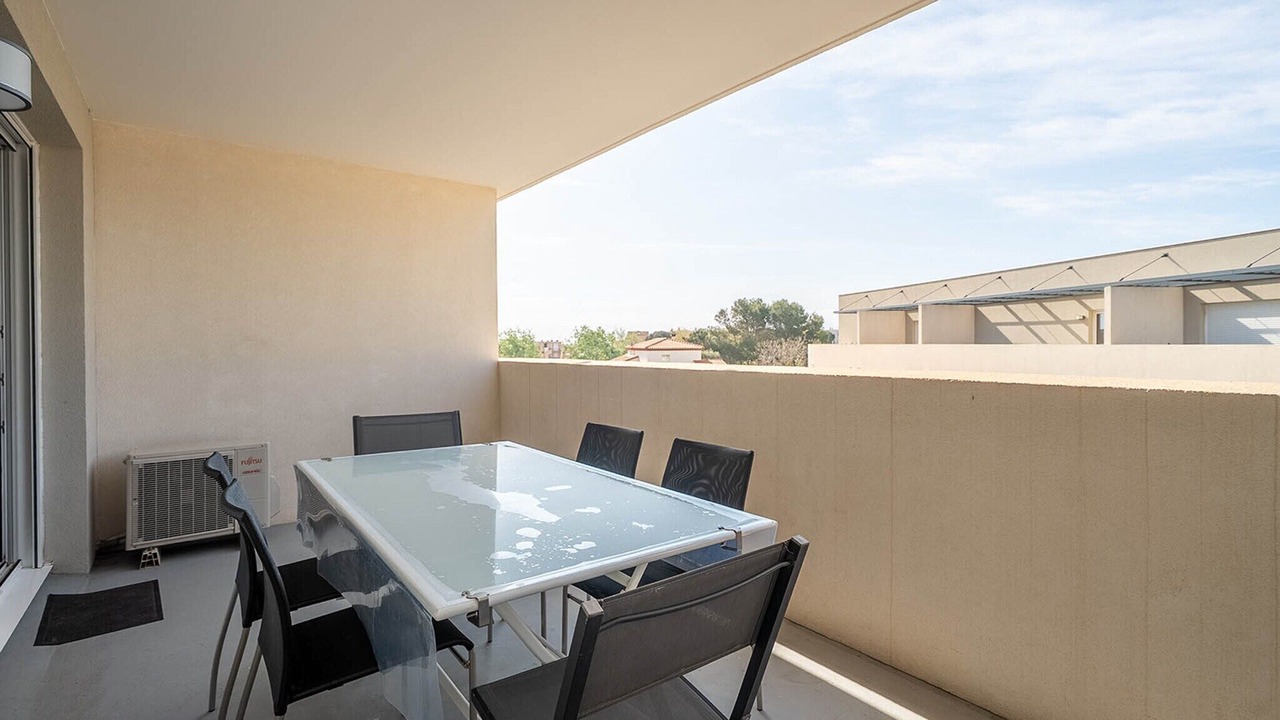Photo of Patio Balcony in Serignan
