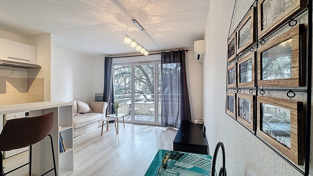 Photo of Livingroom in Celleneuve
