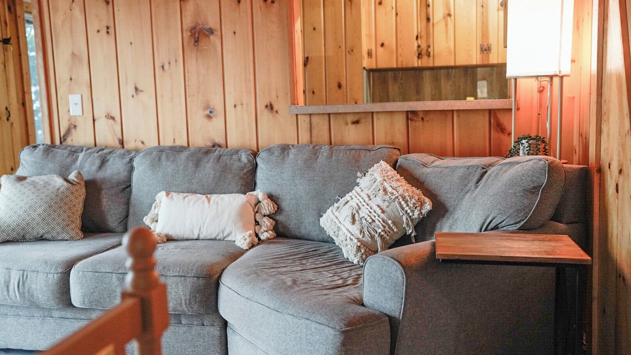 Photo of Livingroom in Onaway