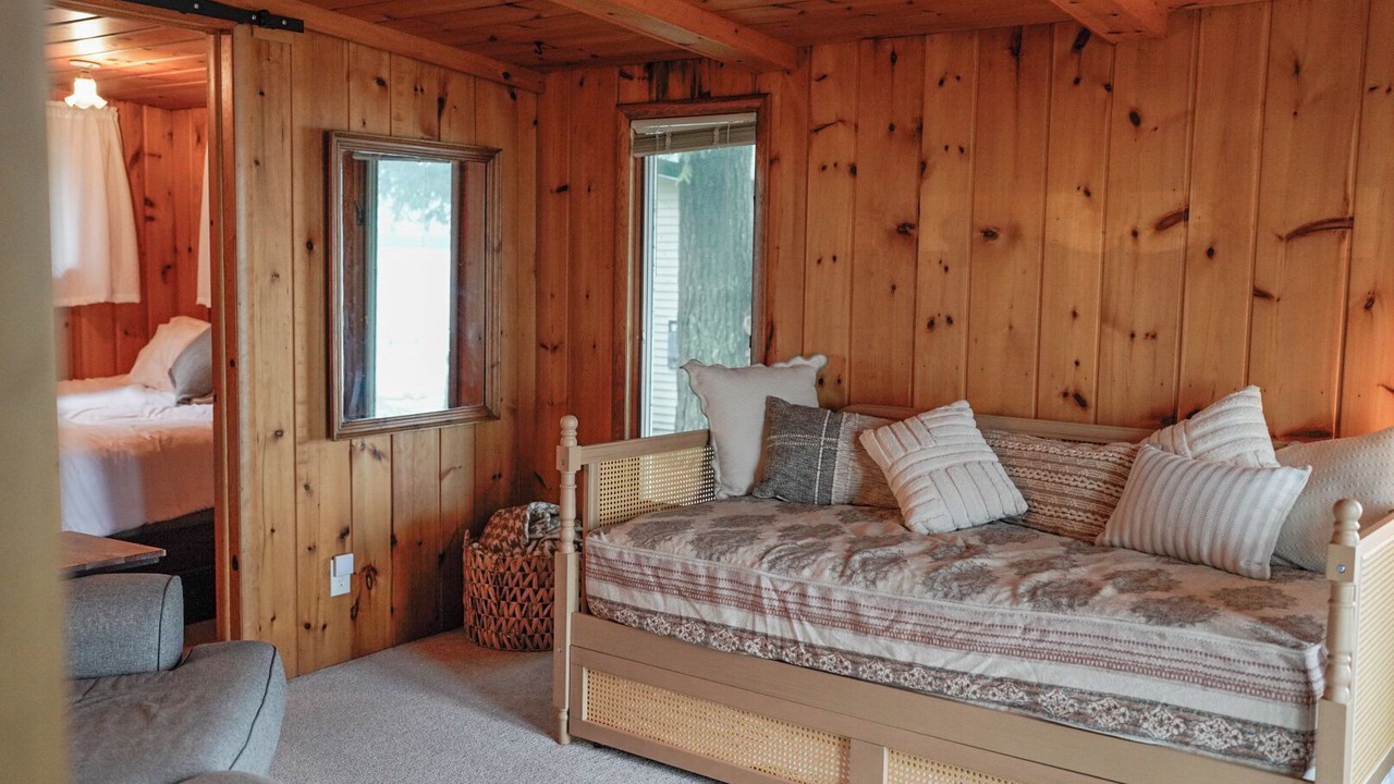 Photo of Bedroom in Onaway