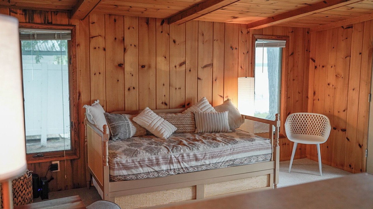 Photo of Livingroom in Onaway