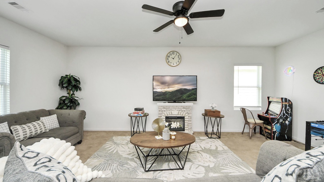 Photo of Livingroom in Katy