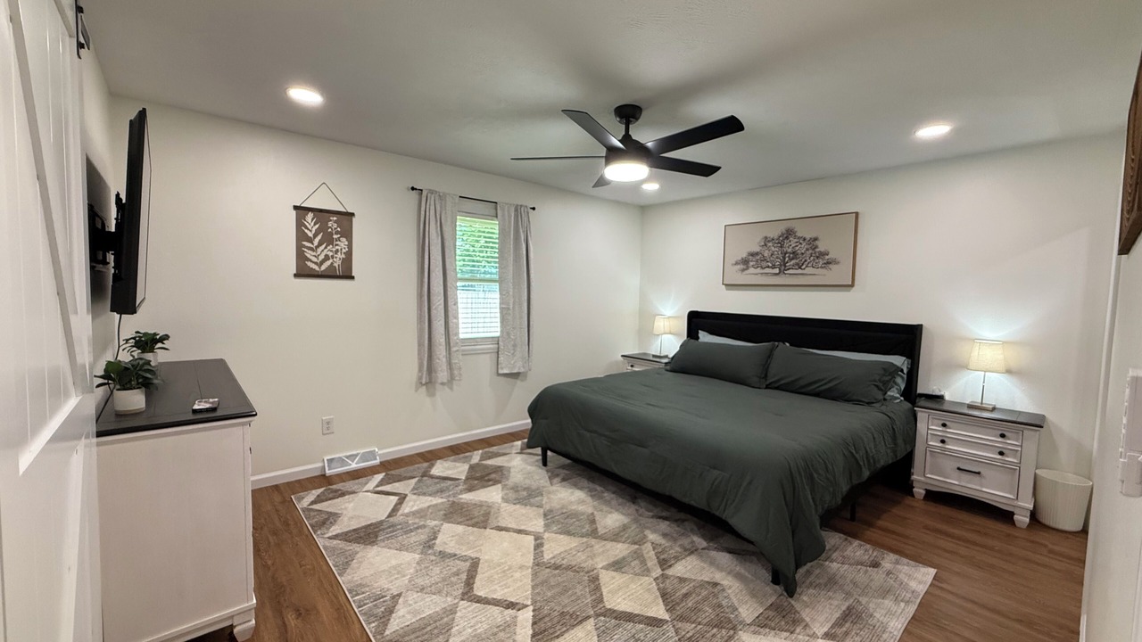 Photo of Bedroom in Brookline Station