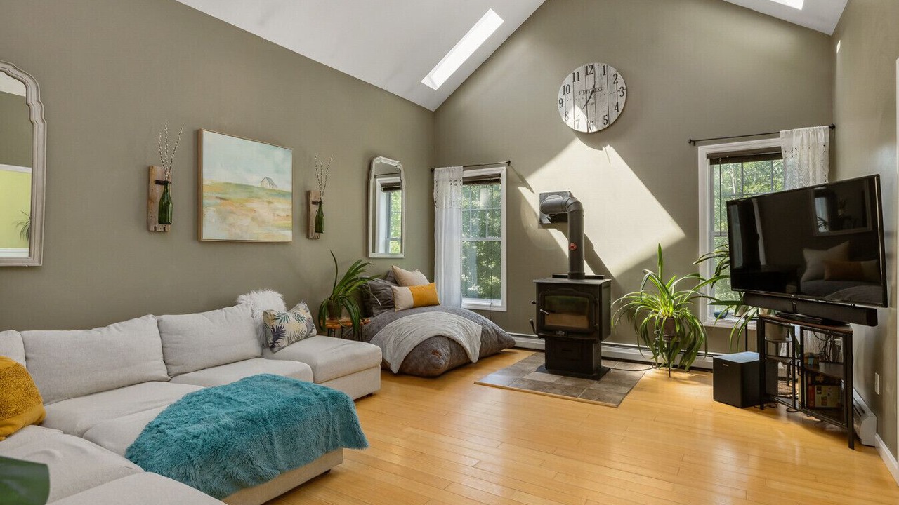 Photo of Livingroom in Dover