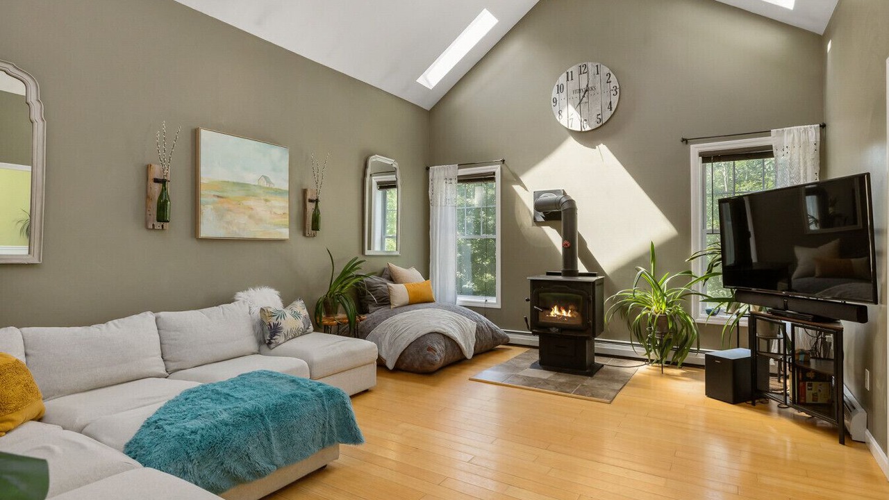 Photo of Livingroom in Dover