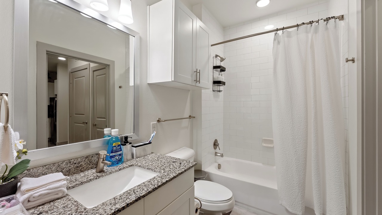 Photo of Bathroom in Addison