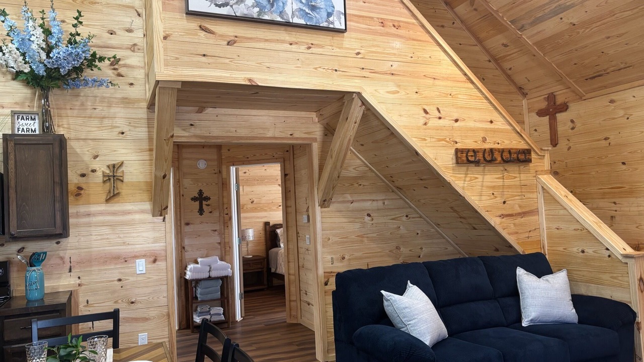Photo of Livingroom in Dennis