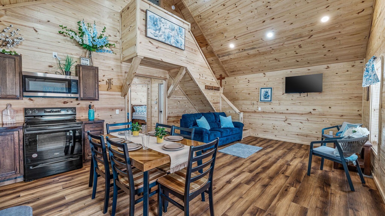 Photo of Livingroom in Dennis