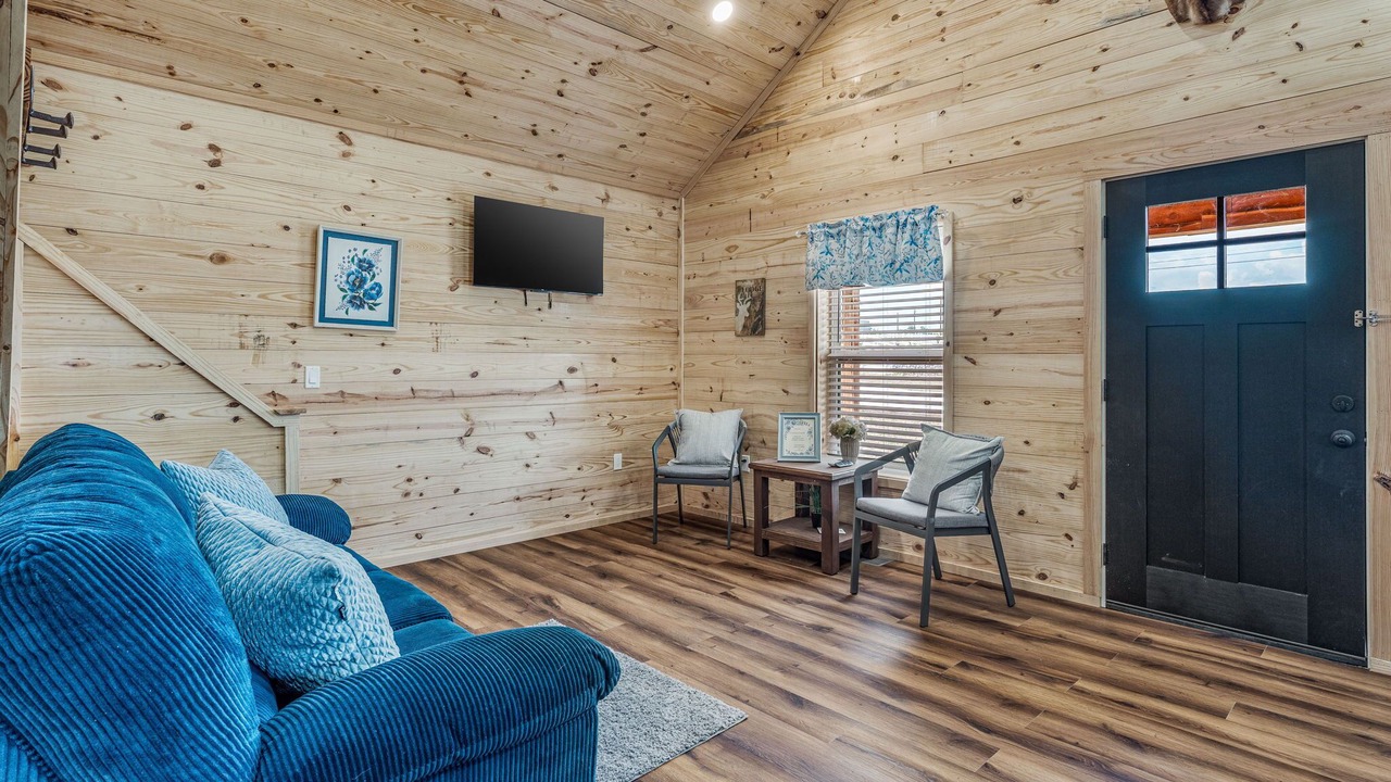 Photo of Livingroom in Dennis