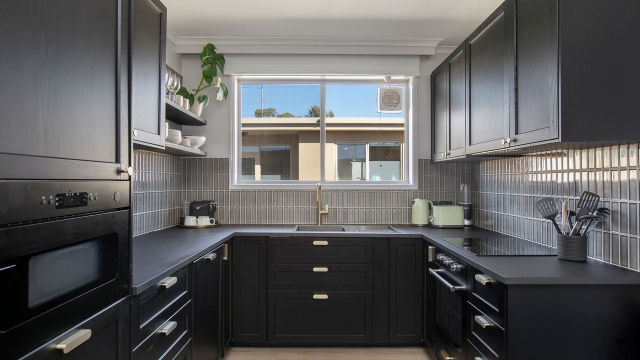 Photo of Others in Elwood