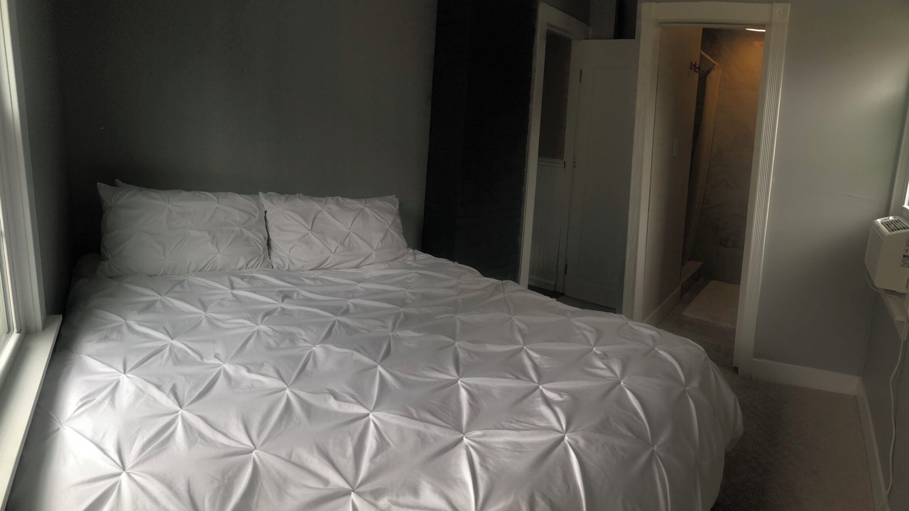 Photo of Bedroom in Saratoga Springs