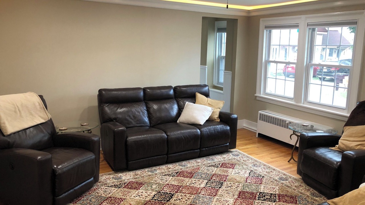 Photo of Livingroom in Saratoga Springs