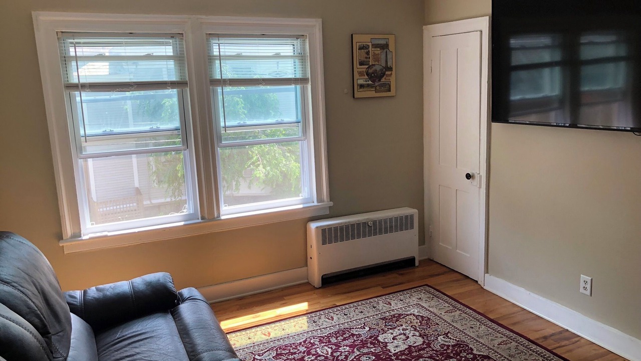 Photo of Livingroom in Saratoga Springs