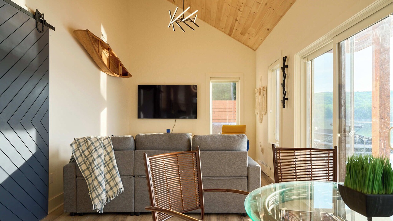 Photo of Livingroom in Canterbury