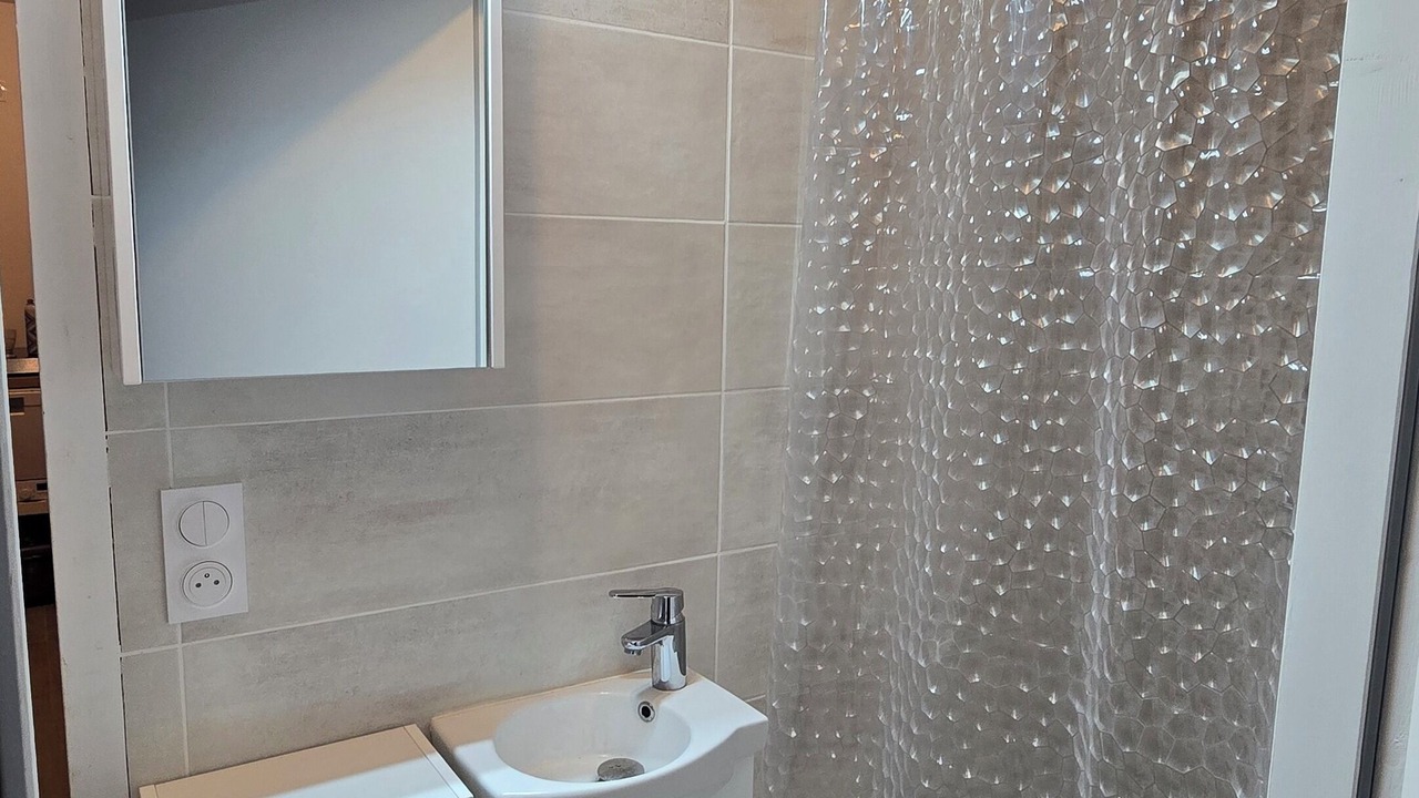 Photo of Bathroom in Curzon