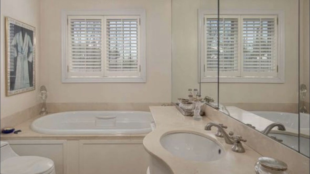 Photo of Bathroom in Forest Hill South