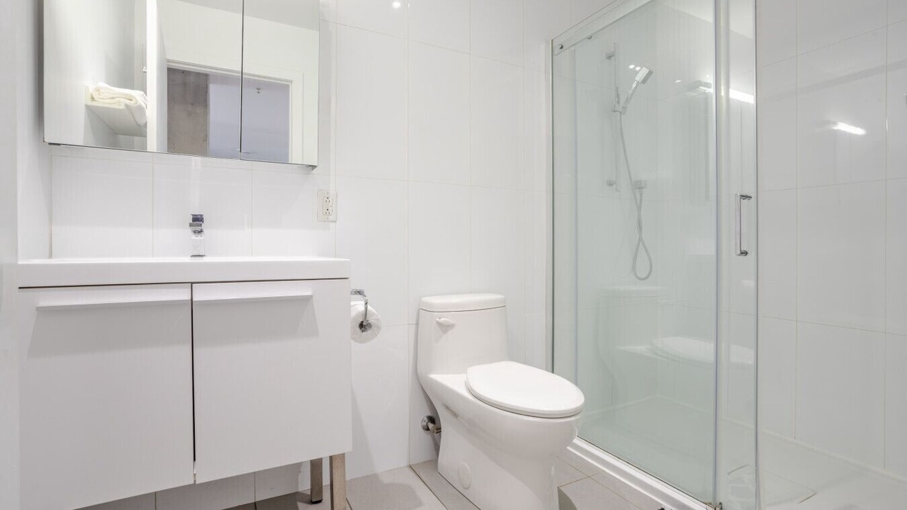 Photo of Bathroom in Cite Multimedia