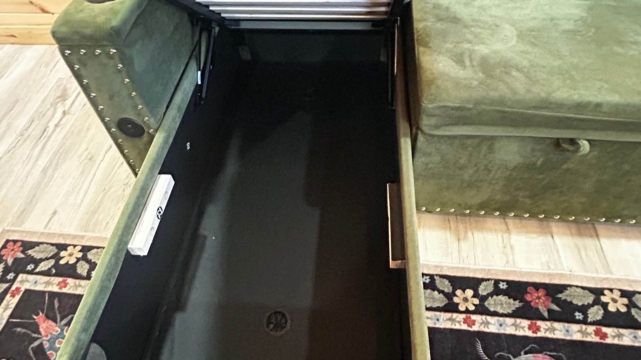 Photo of Others in Hornbeak