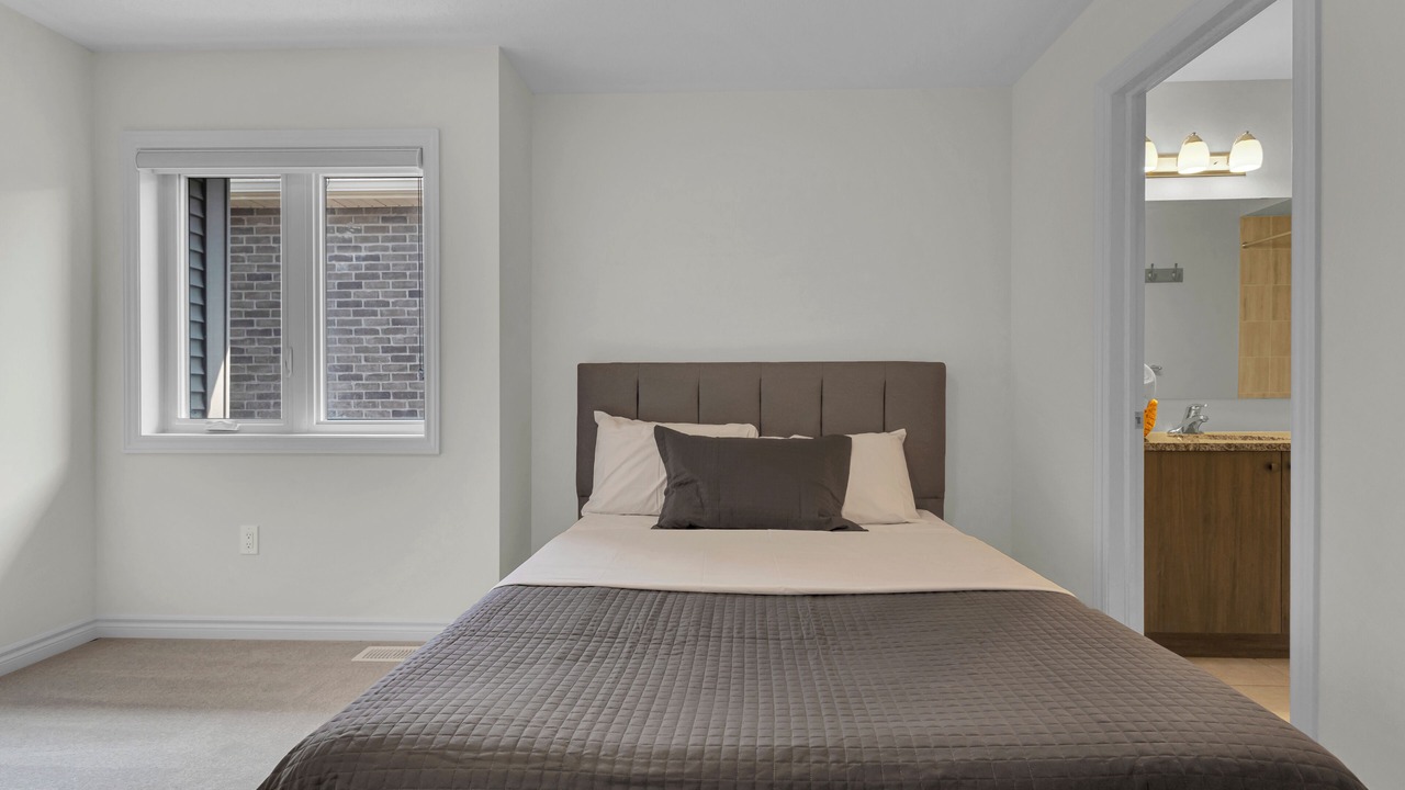 Photo of Bedroom in Cobourg