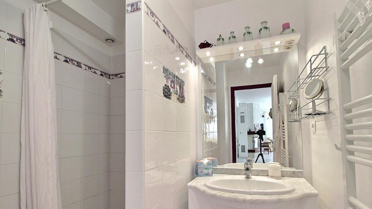 Photo of Bathroom in Penvins