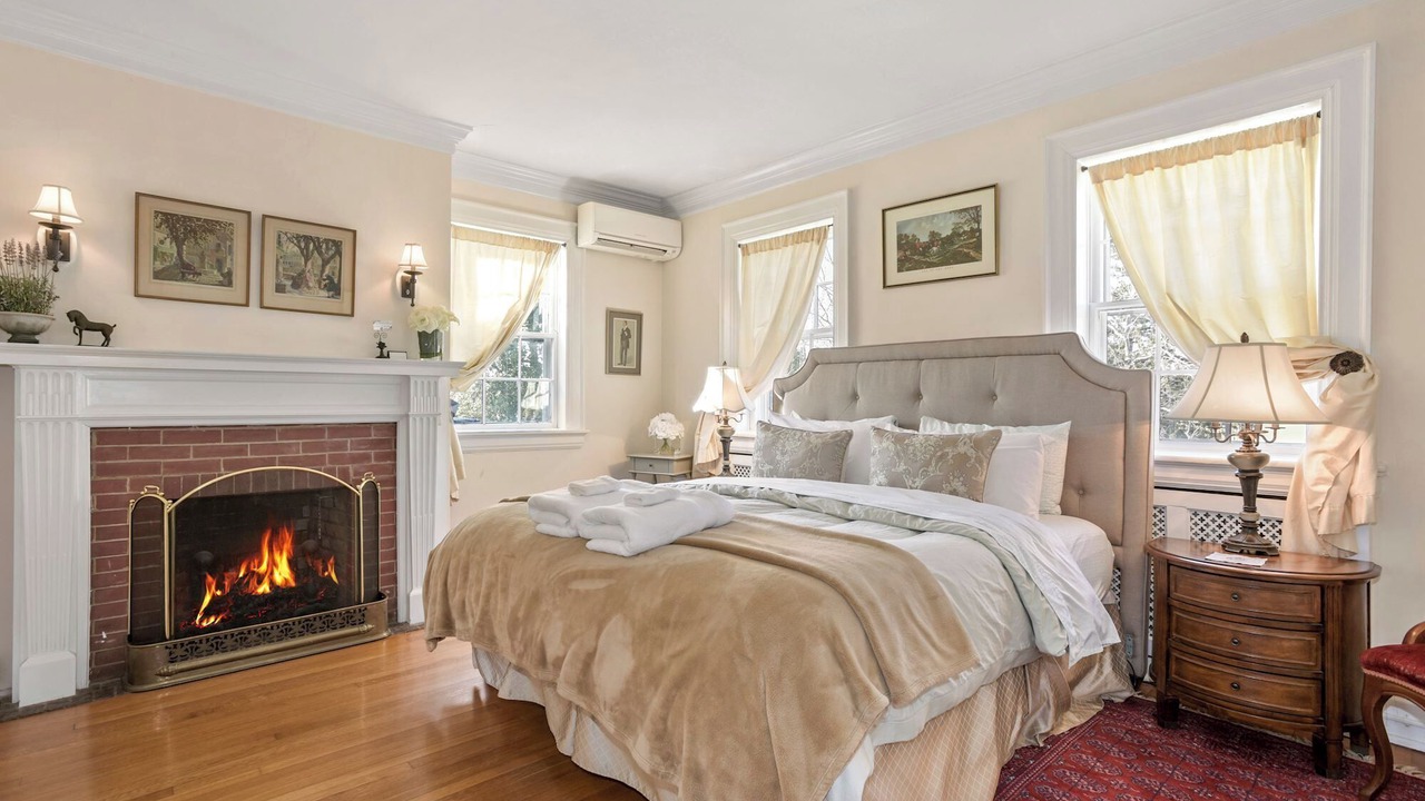 Photo of Bedroom in Middleburg
