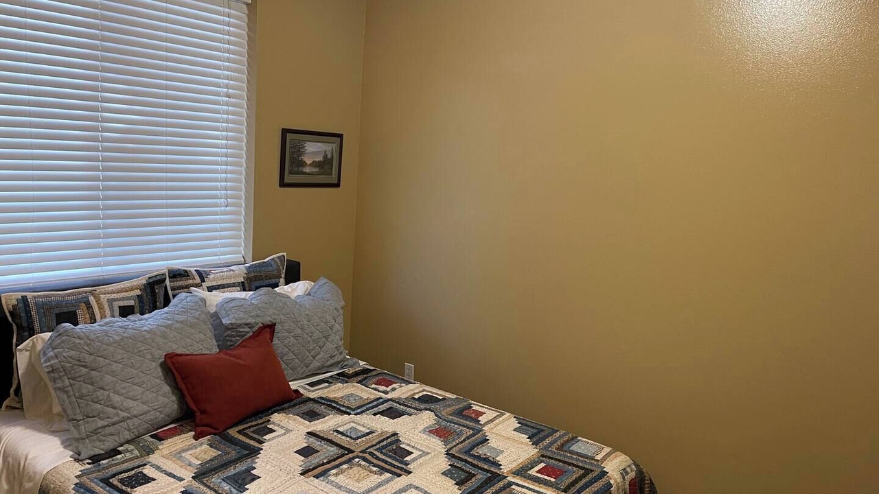 Photo of Bedroom in Eugene