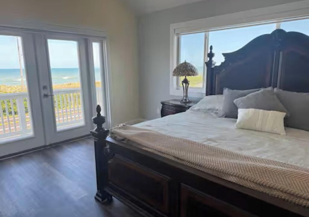 Photo of Bedroom in Beverly Beach
