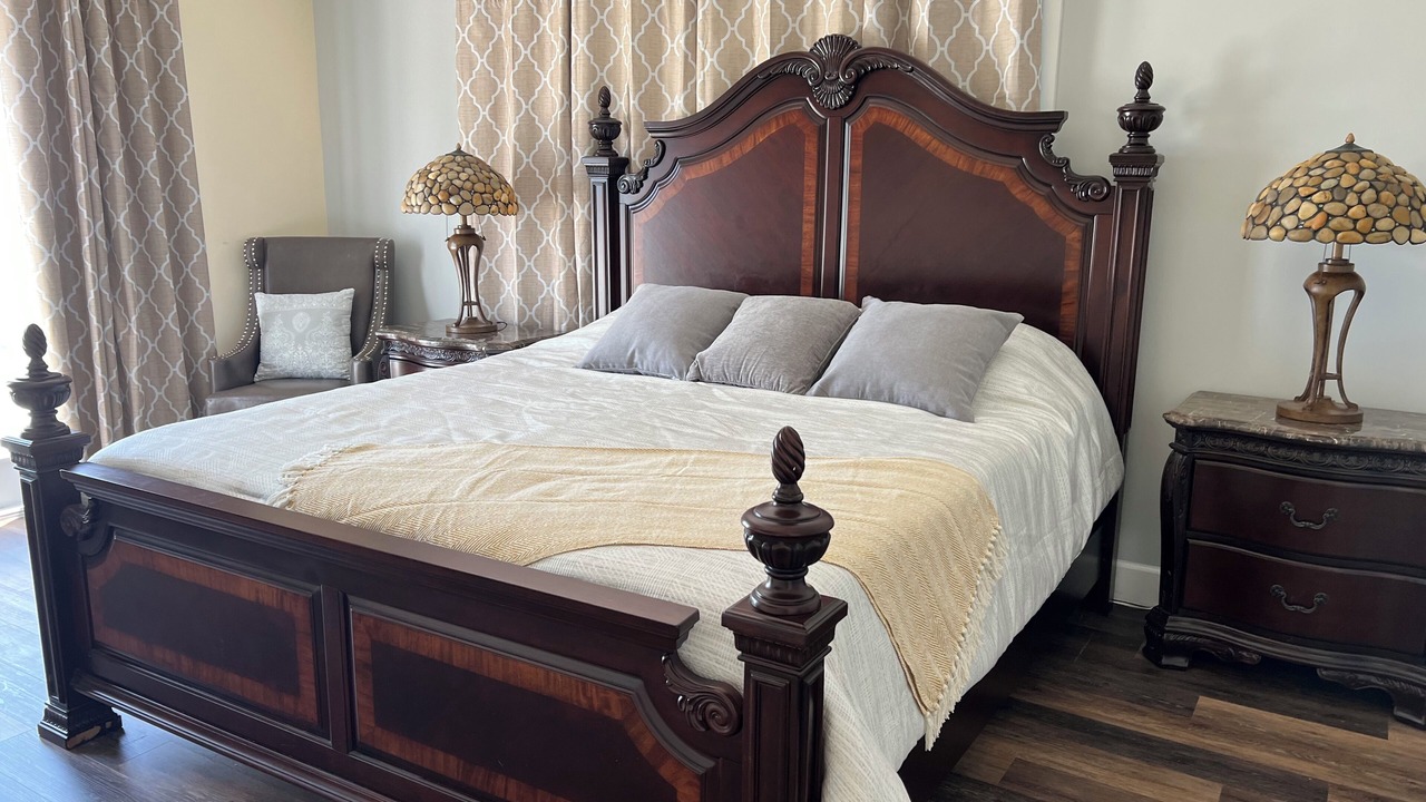 Photo of Bedroom in Beverly Beach