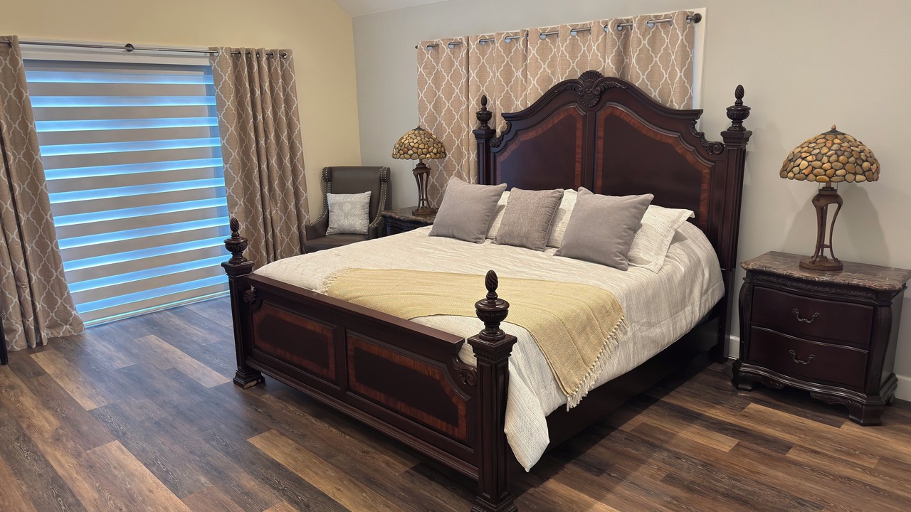 Photo of Bedroom in Beverly Beach