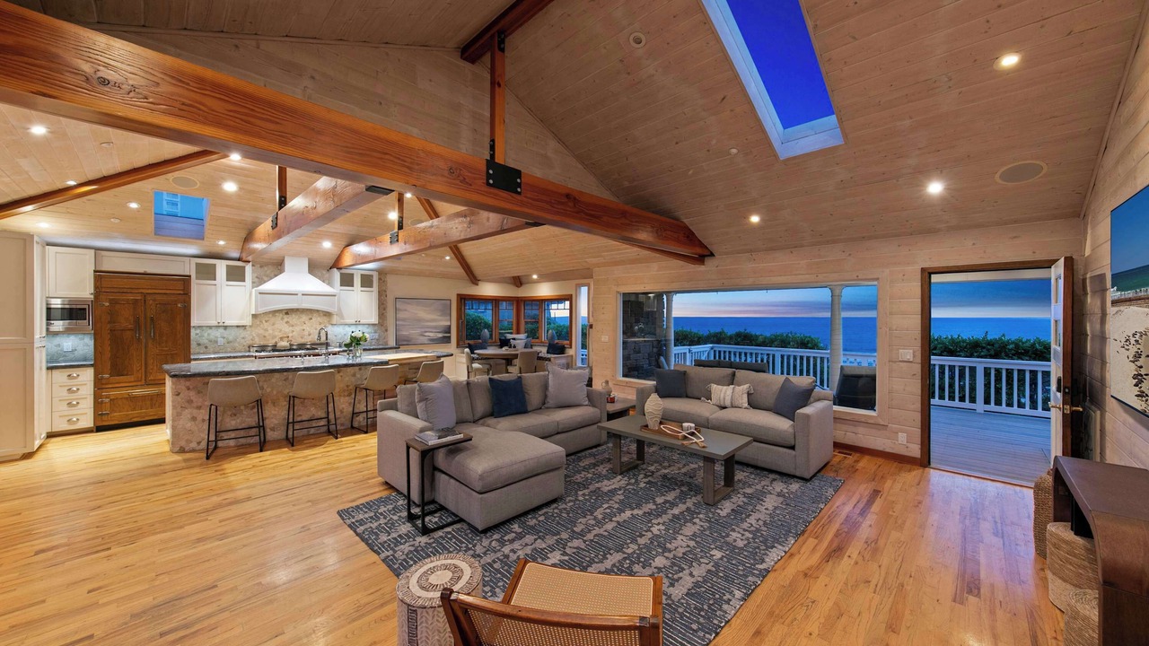 Photo of Livingroom in North Pacific Beach