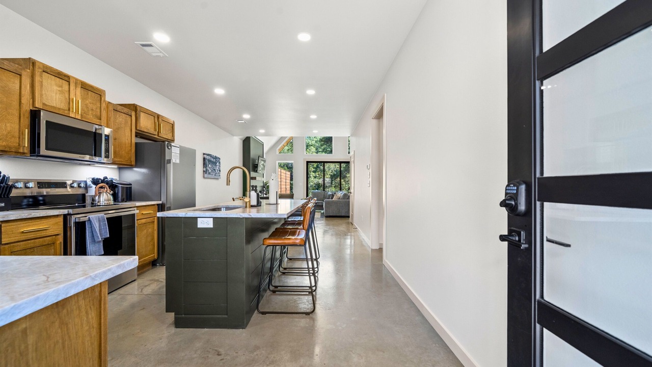 Photo of Bedroom in Mid America