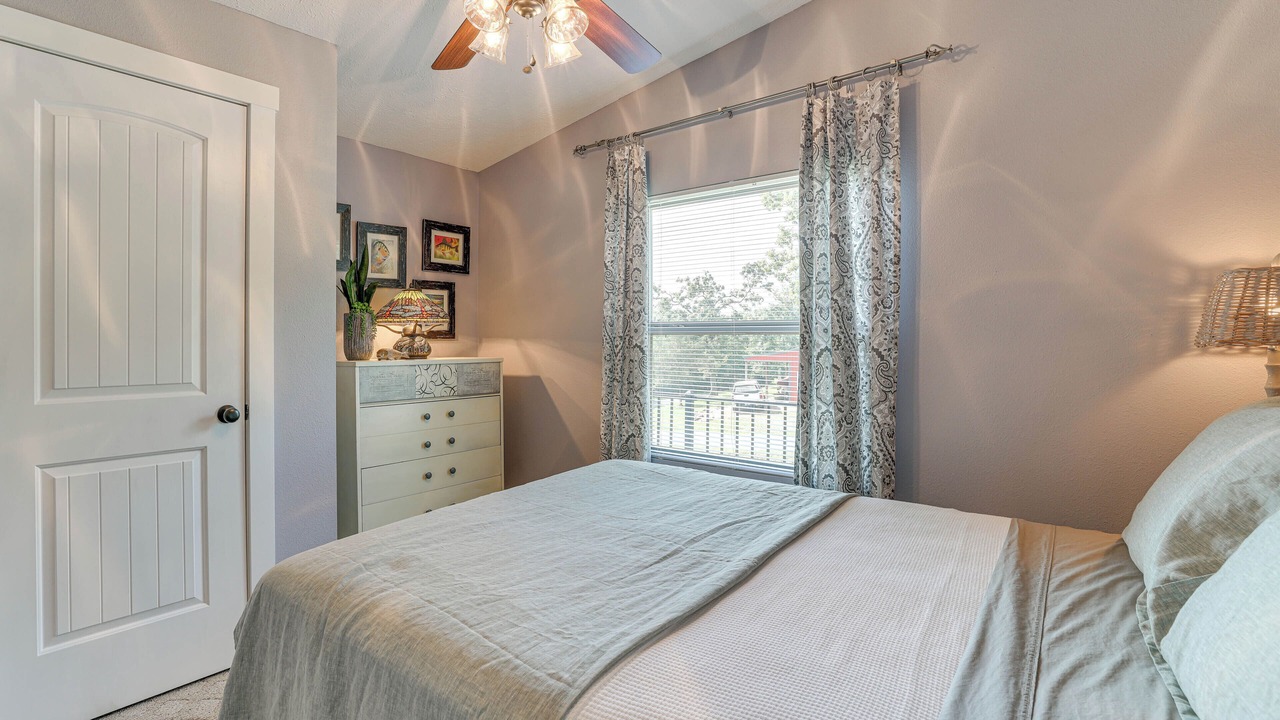 Photo of Bedroom in Golden