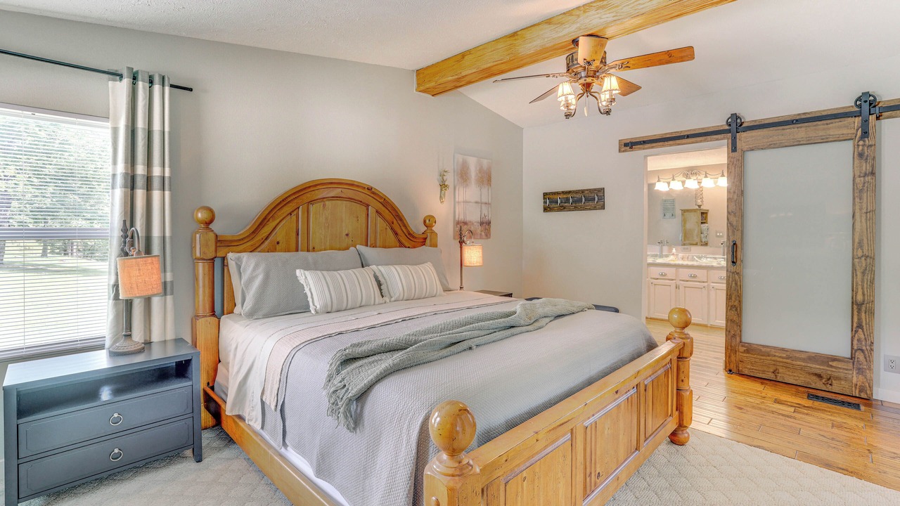 Photo of Bedroom in Golden