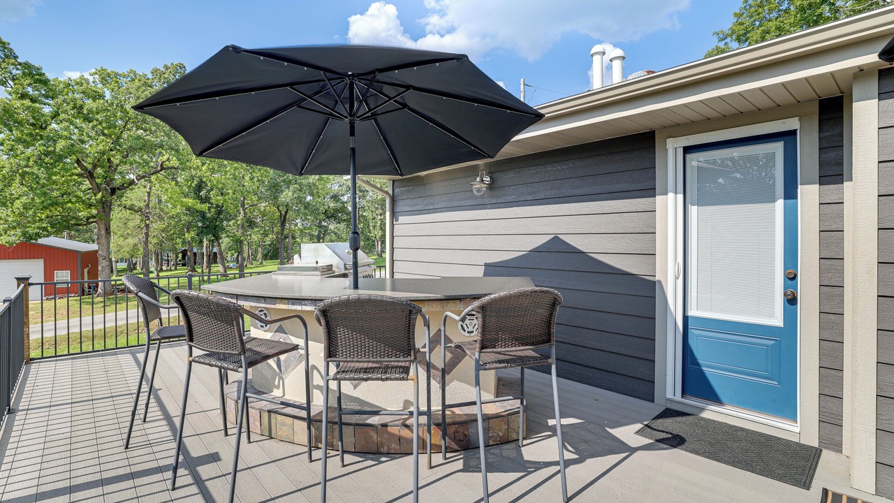Photo of Outdoor in Golden