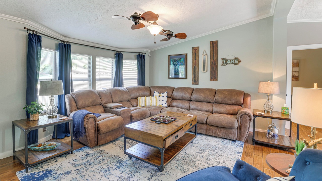 Photo of Livingroom in Golden