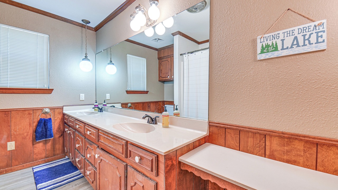 Photo of Bathroom in Mead