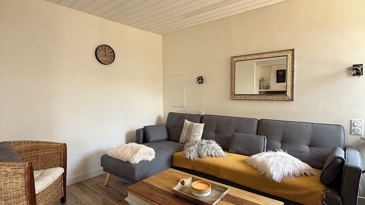 Photo of Livingroom in Saint-Gilles-du-Mene